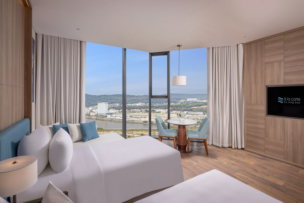 Premier City View Twin photo 1