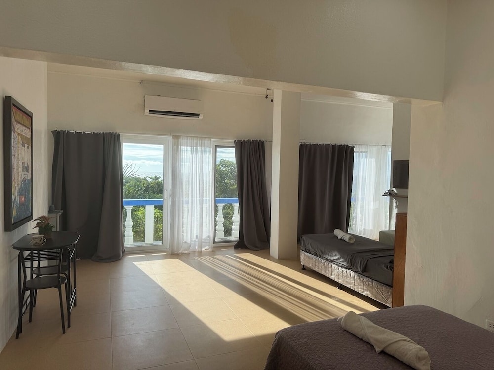 Deluxe Bungalow
