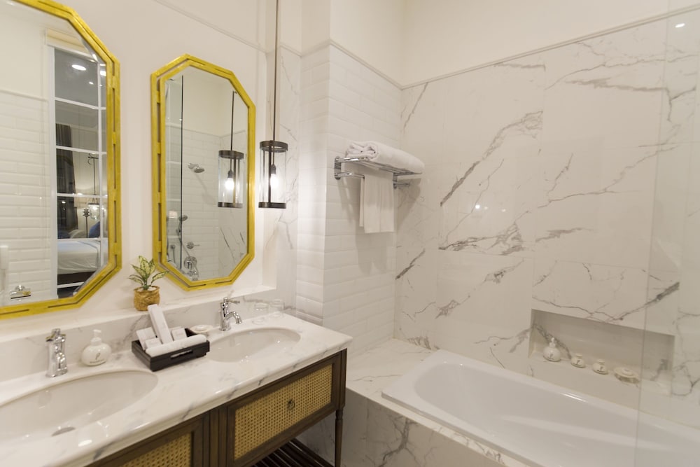 Premier Room