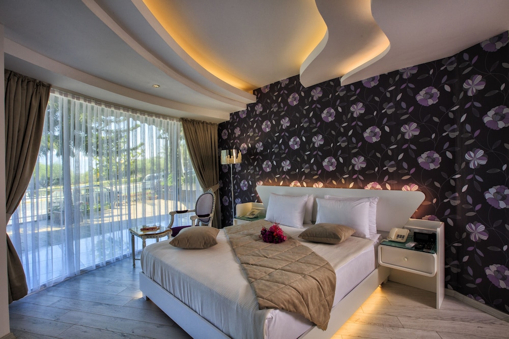 Business Double Room - Photo 10