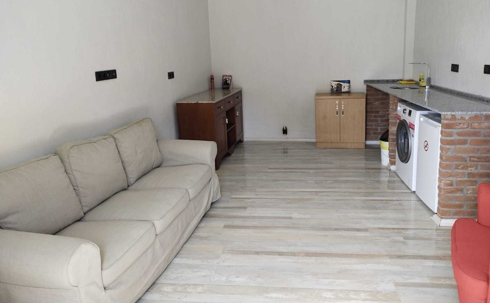 Basic Suite photo 1