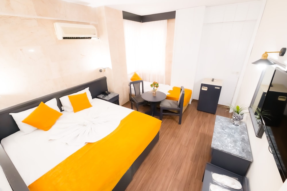 Design Triple Room