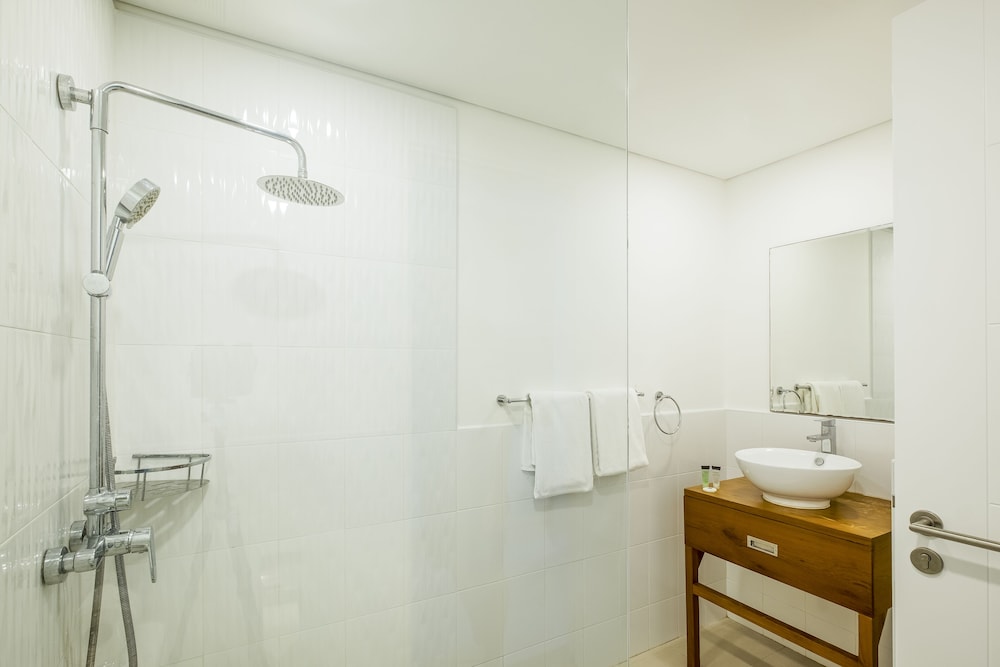 One Bed Suite photo 2