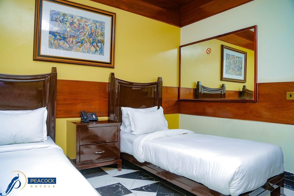 Standard Twin Room - Photo 10