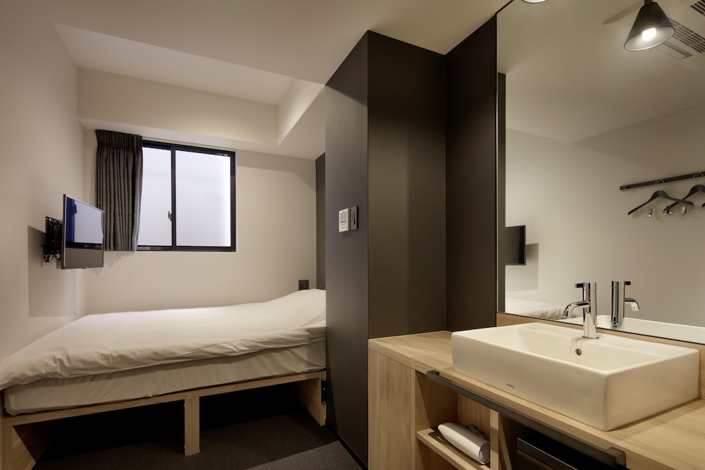 Double Room (Shared Bathroom) - up to 2 guests only photo 1