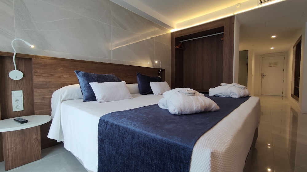 Junior Suite - Photo 1