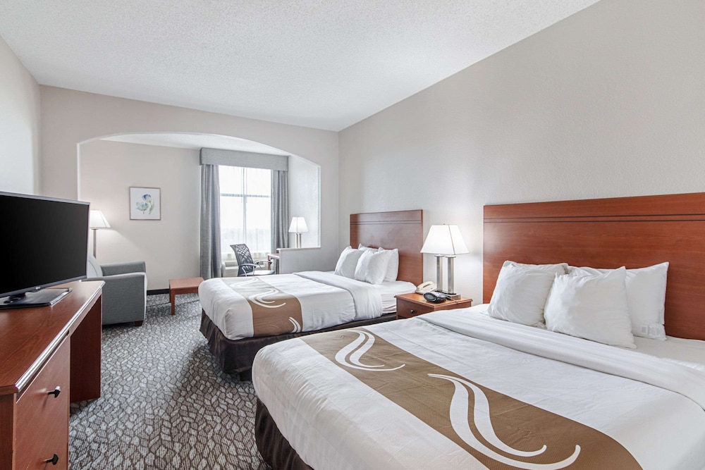 Suite, 2 Queen Beds - Photo 5