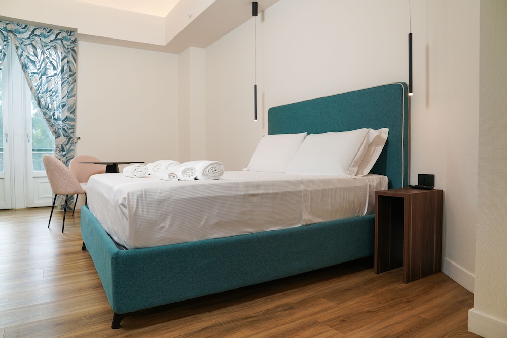 Deluxe Double Room - Photo 2