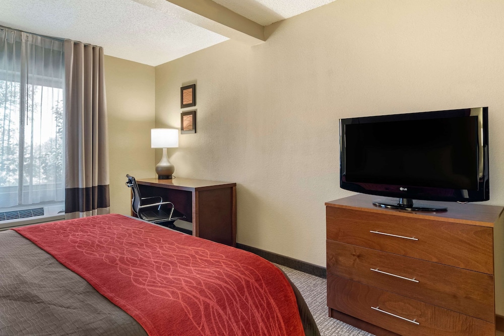 Standard Room, 2 Queen Beds, Non Smoking - Photo 4