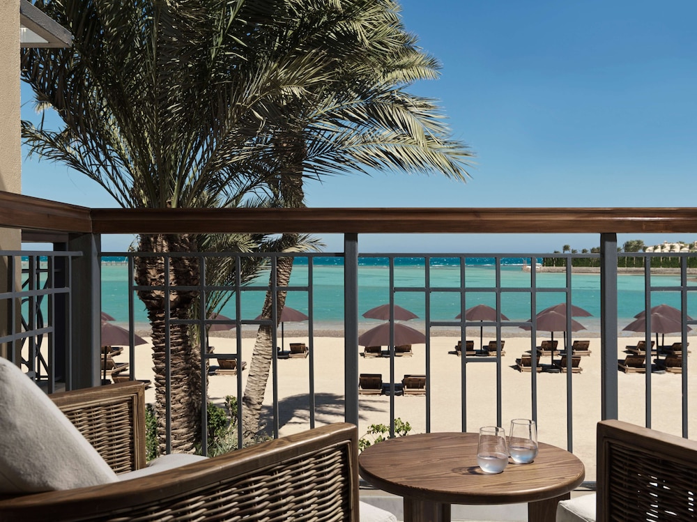 Premium Beach Front Balcony photo 3