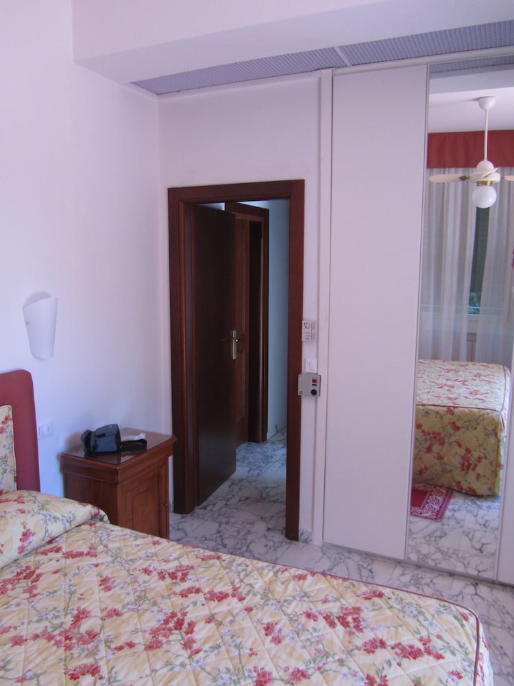 Family Suite photo 2