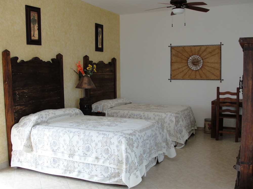 Standard Room, 2 Double Beds