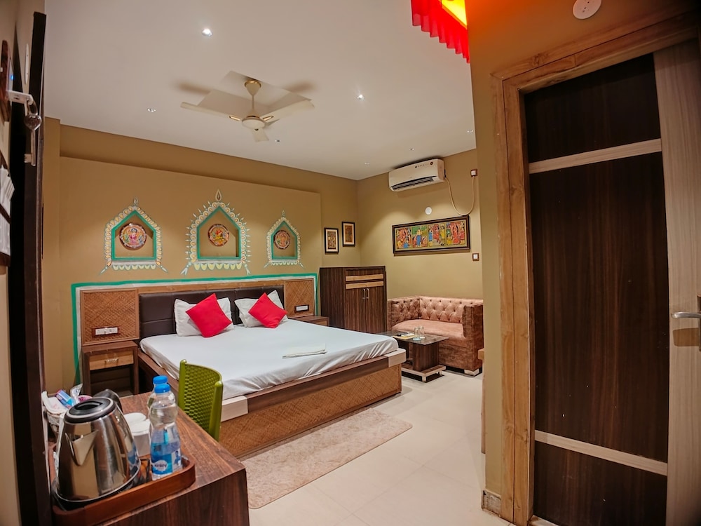 Mud Room First Floor with Balcony