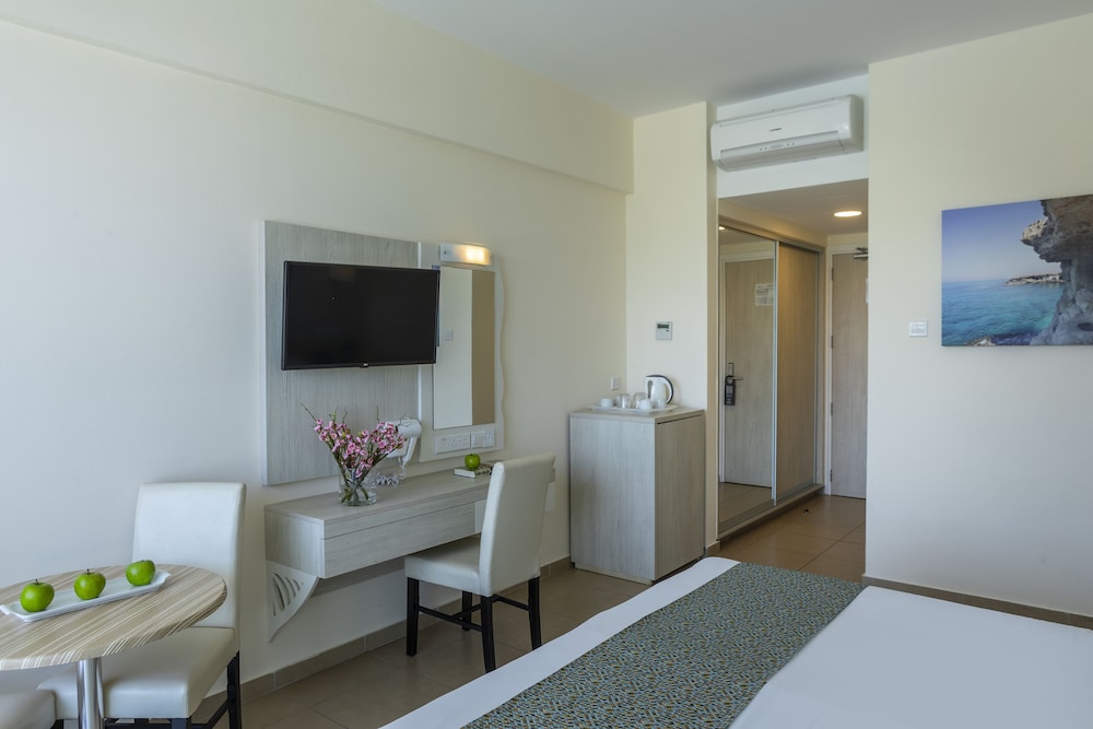 Standard Double Room, Hill View photo 1