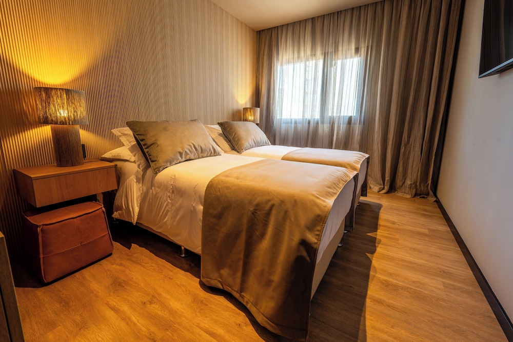 Standard Double or Twin Room, 1 Bedroom, City View