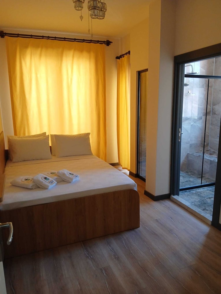 Royal Double Room, Garden View