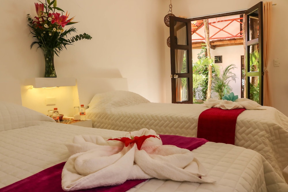 Standard Twin Room, 2 Twin Beds - Photo 6