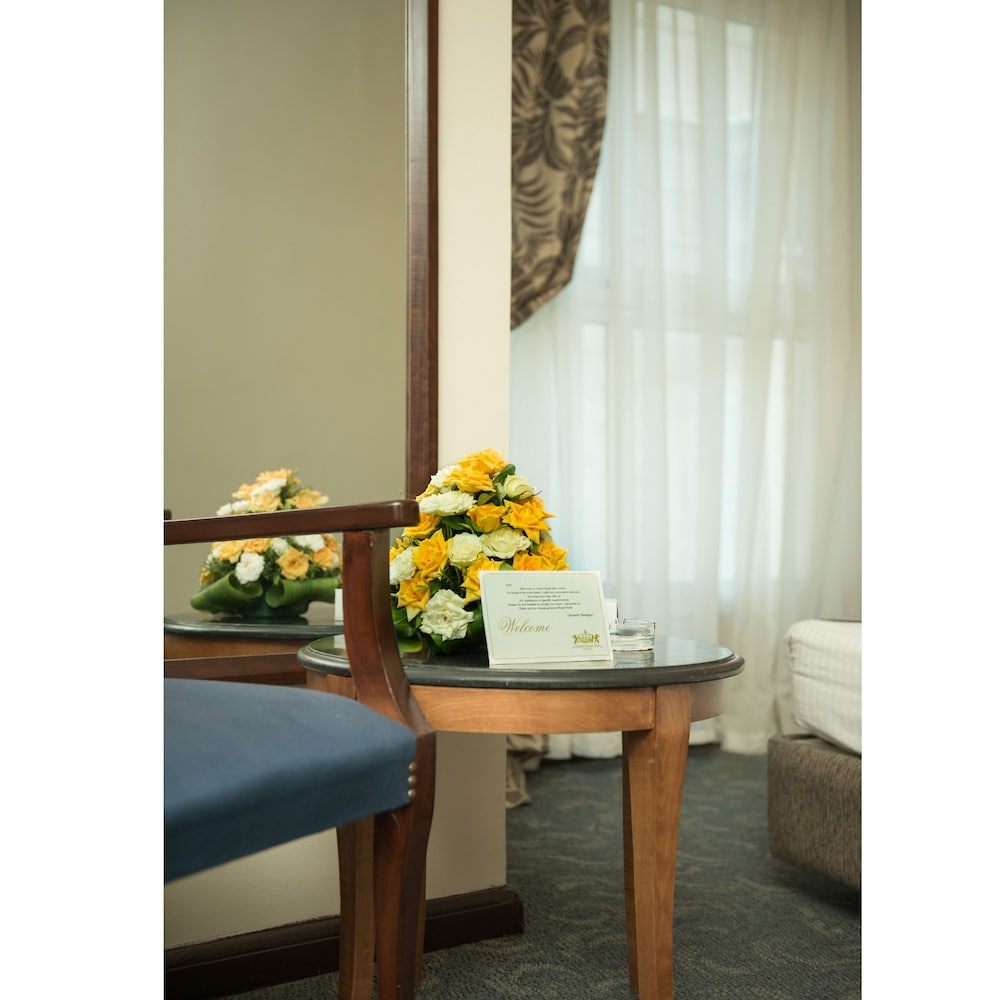 Standard Room with City View (Queen Bed)