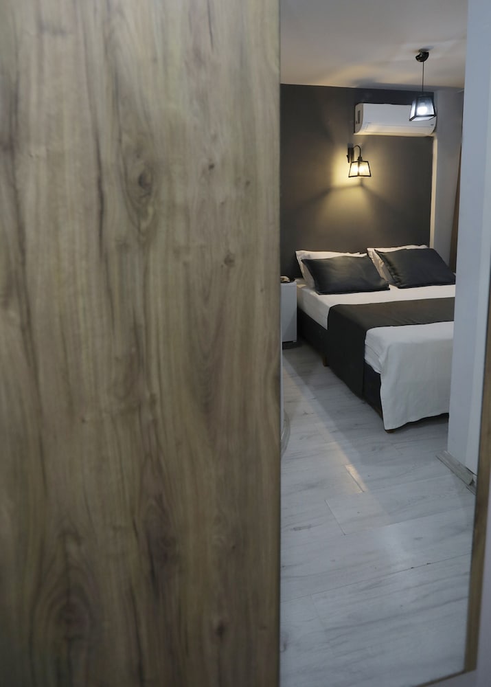 Standard Room photo 3