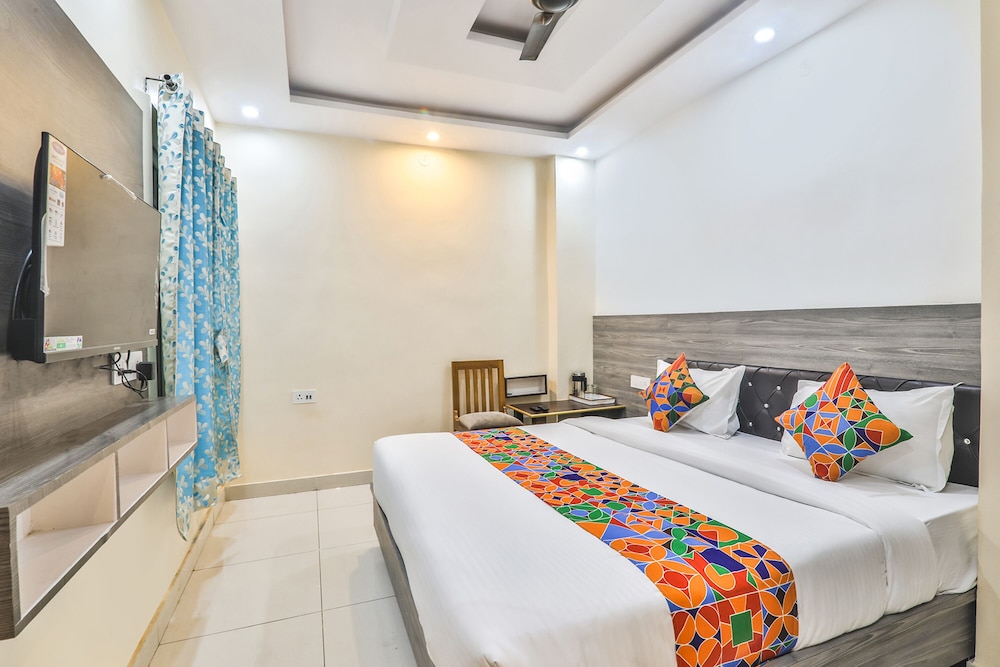 Deluxe Room - Photo 2