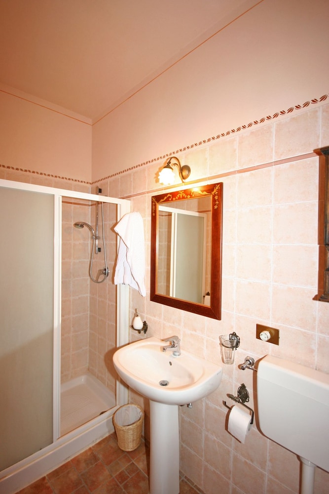 Panoramic Villa, 5 Bedrooms (Villa Lo Scoiattolo) photo 3
