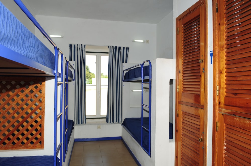 Bed in a Shared Man Only Dormitory ( 6 pax) photo 3