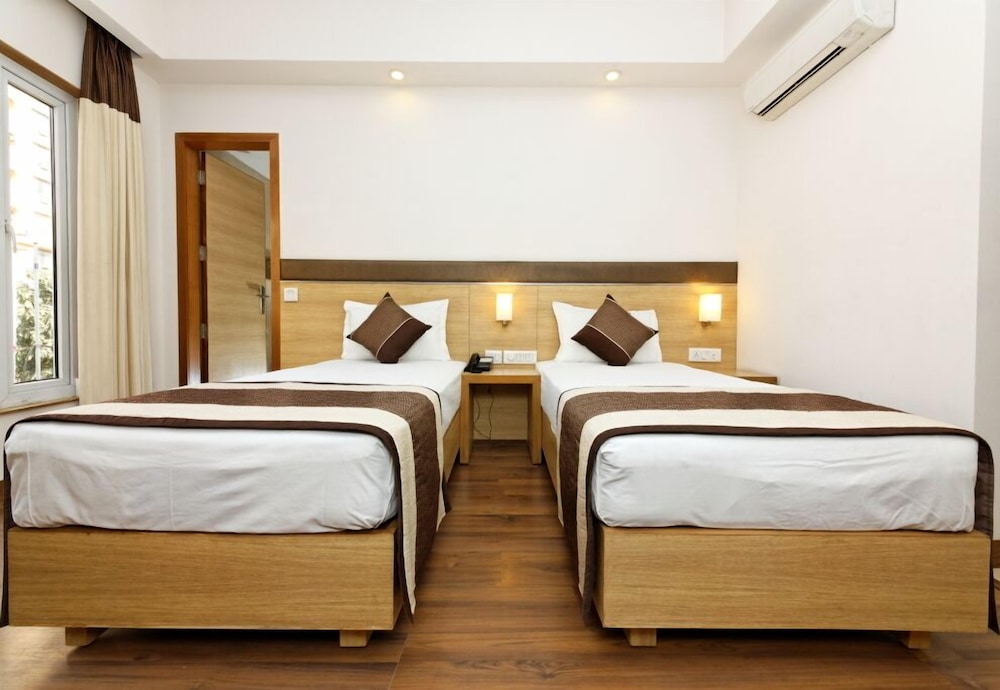 Executive Double or Twin Room - Photo 10