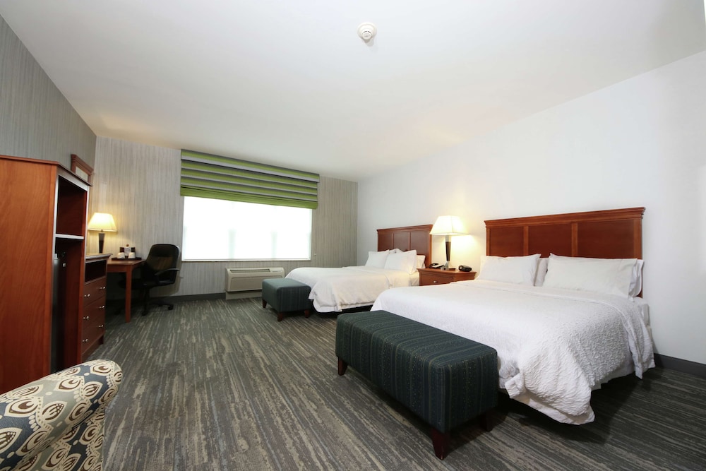 Room, 2 Queen Beds, Accessible, Non Smoking - Photo 3