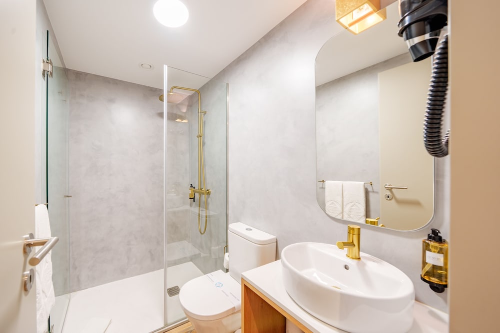 City Apartment - Photo 3