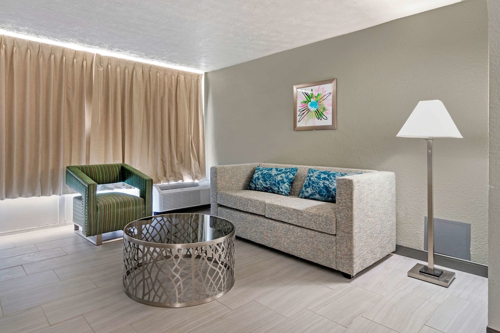 Quality Inn & Suites, Photo 4