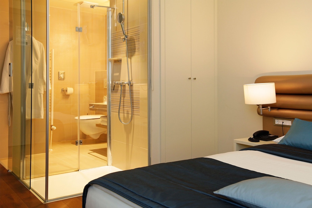 Adria Standard Room - Photo 7