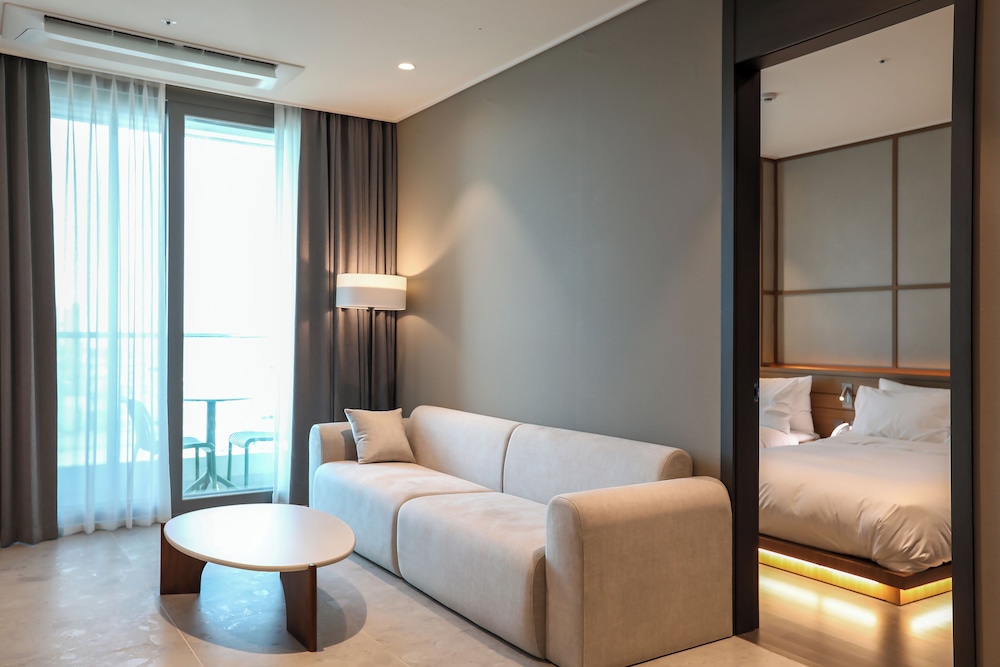 Around Executive Suite