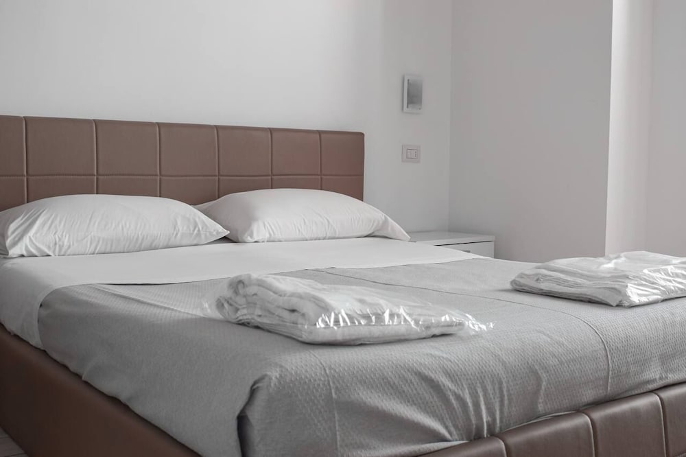 Standard Double Room, Balcony, Sea View photo 2