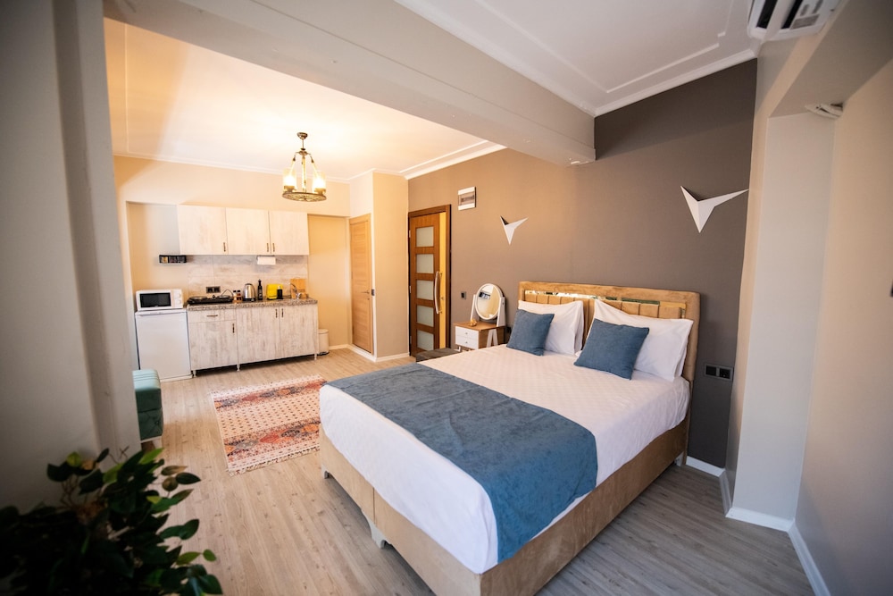Family Studio Suite photo 3