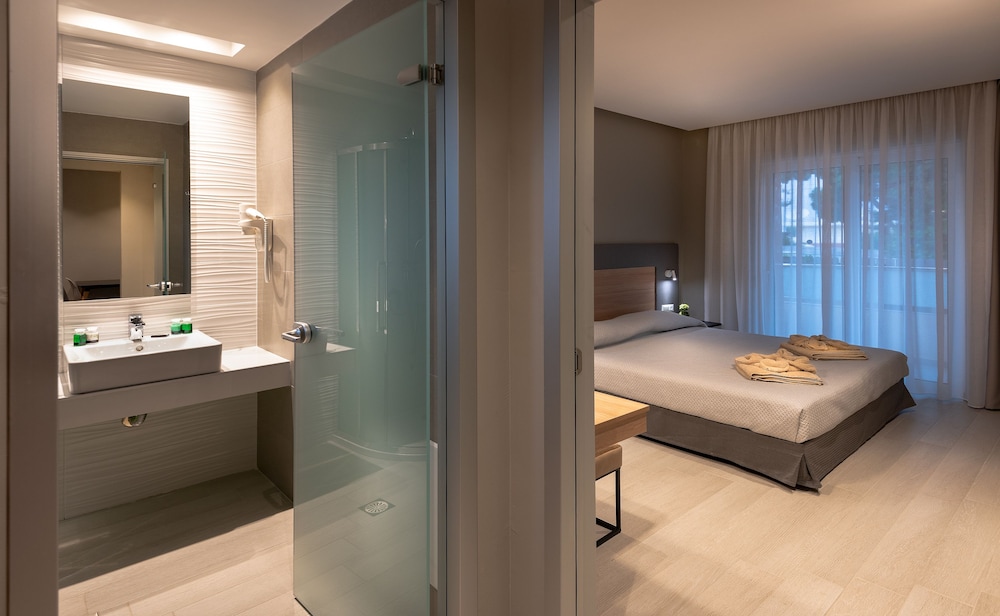 One bedroom junior suite (Ground floor) photo 1