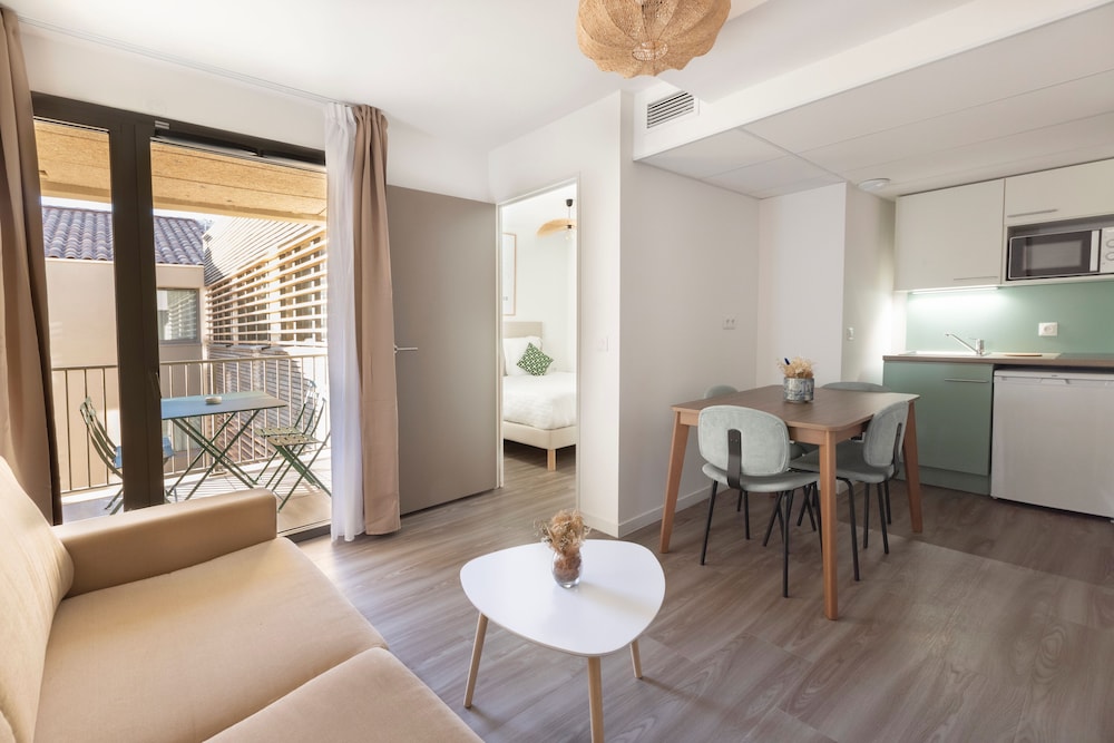 Superior Apartment