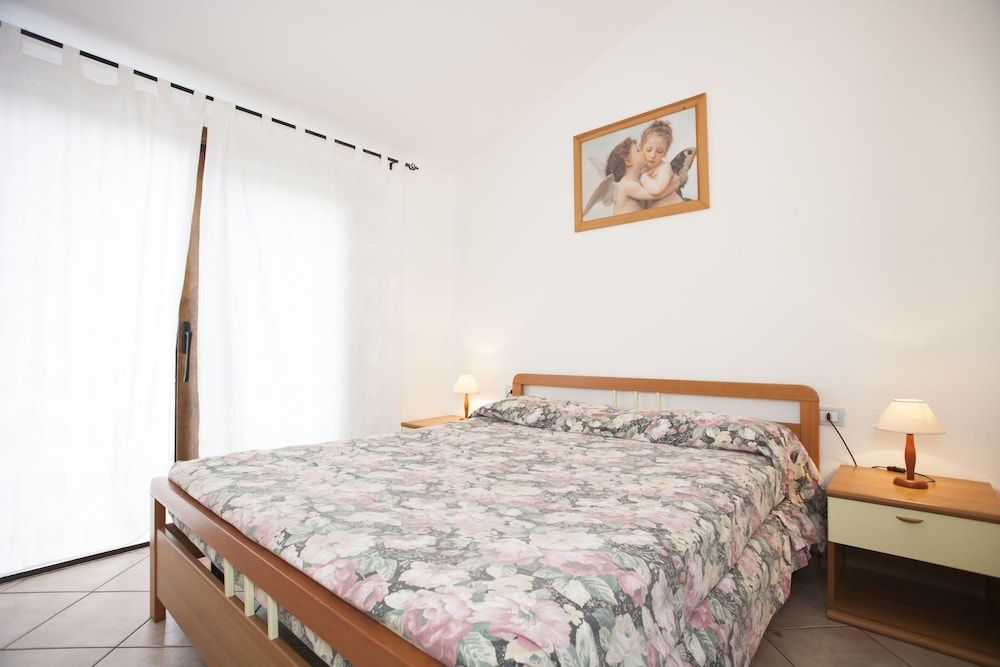 Deluxe Duplex, 3 Bedrooms, Beachfront