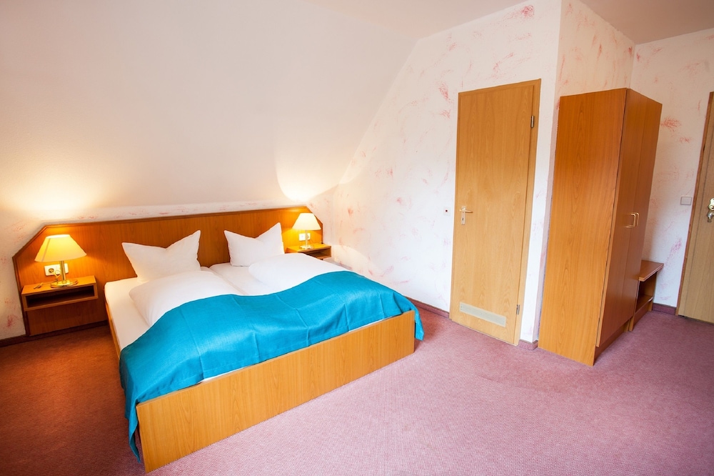 Double or Twin Room photo 2