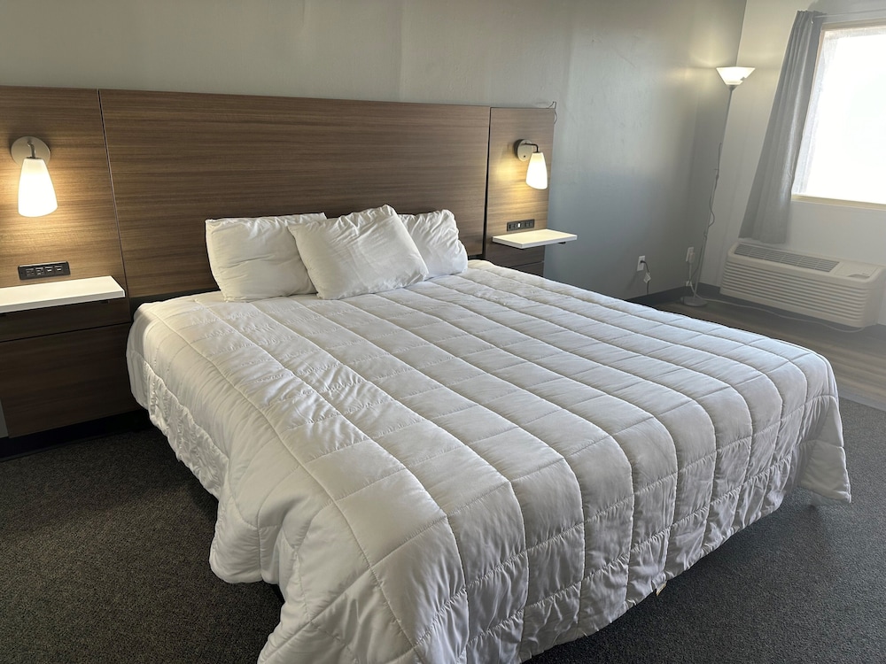 Single Room, 1 King Bed photo 1