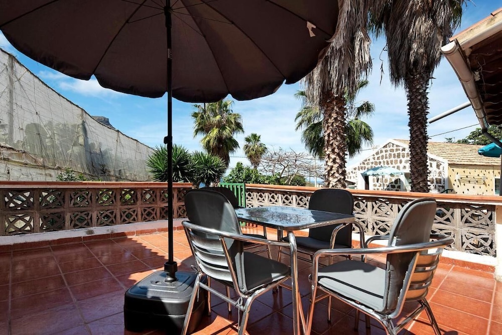Room, 2 Bedrooms, Patio, Garden View