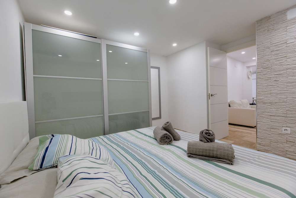 Apartamento, 2 habitaciones, planta baja
