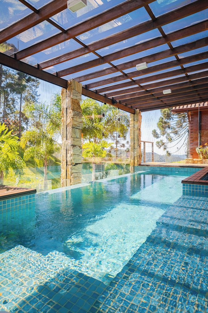 Deluxe Chalet photo 1