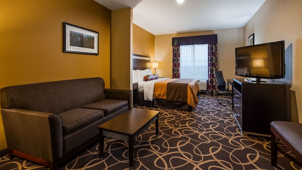 Suite, 1 King Bed, Accessible, Bathtub photo 1