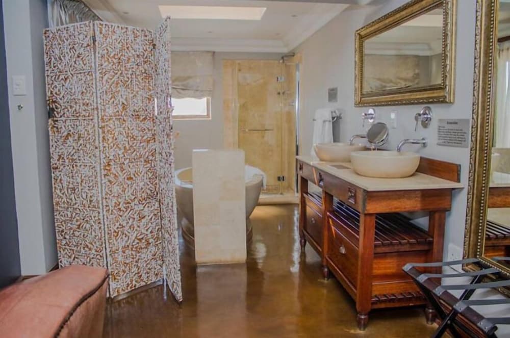 Executive Room photo 2