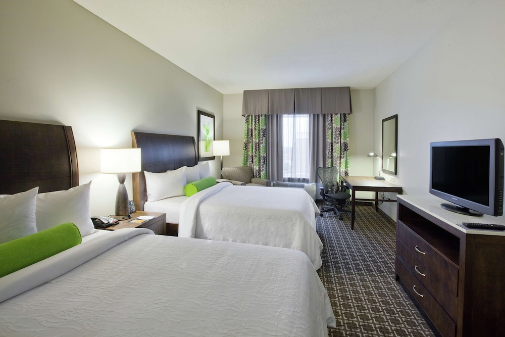 Room, 2 Queen Beds, Accessible (Roll-In Shower) - Photo 1