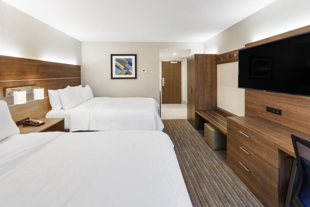 Standard Room, 2 Queen Beds, Accessible (Comm, Mobility, Roll Shwr) - Photo 2