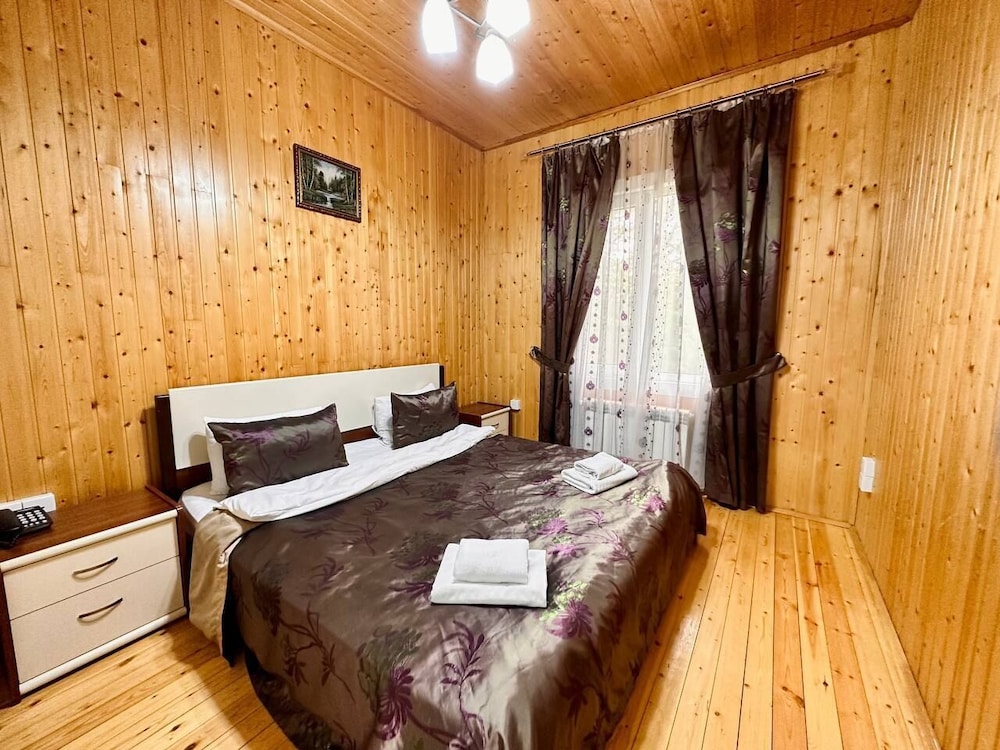 Superior Cottage