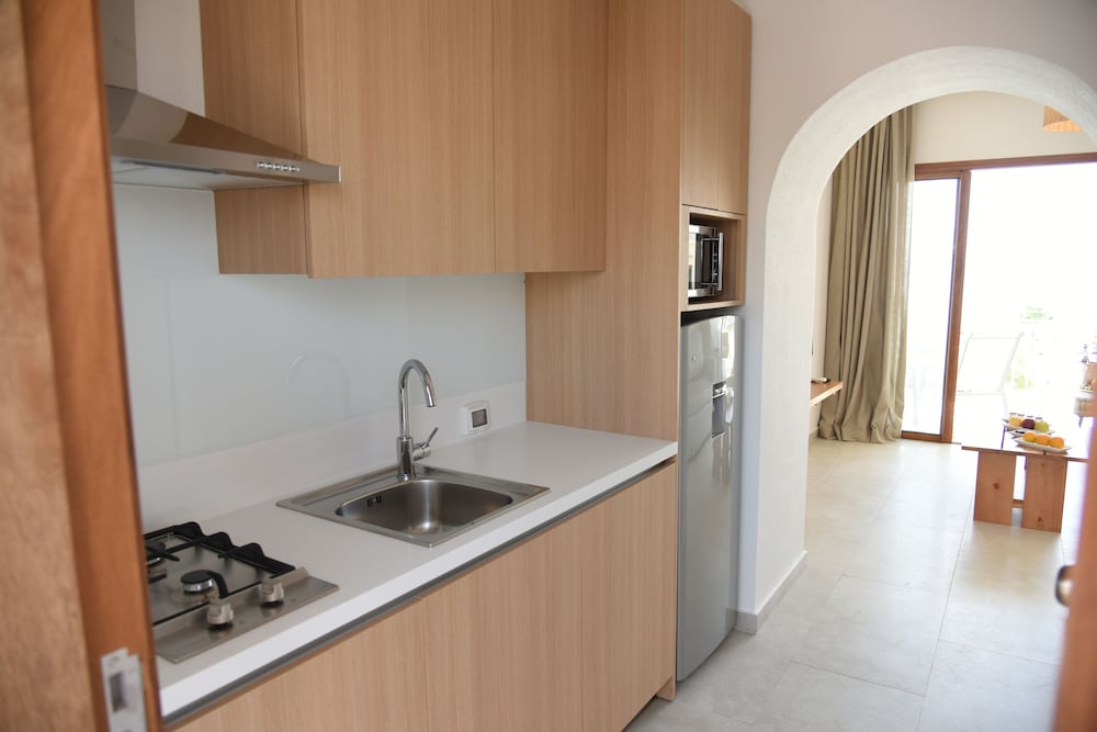 Penthouse, Jetted Tub, Sea View photo 2