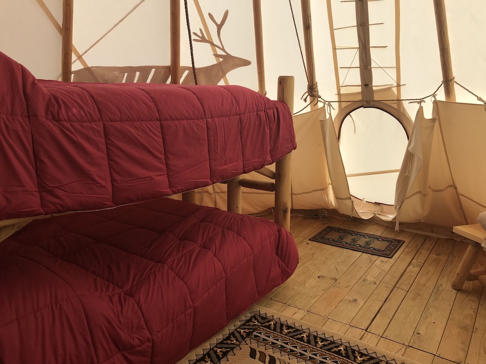 The Elk Tipi photo 3