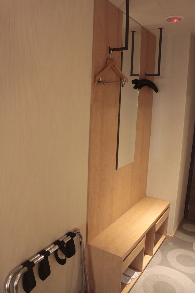 Classic Queen Room - Photo 2